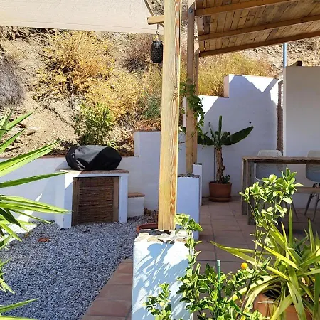 Casa Maliyaa Almáchar