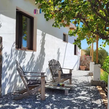 Casa Maliyaa Almáchar